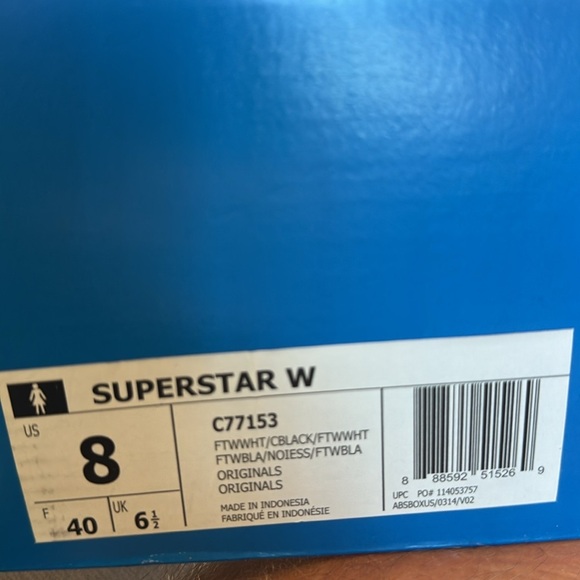 Adidas Superstar shell toe sneaker Cloud White / Core Black women's Size 8 - Picture 2 of 10